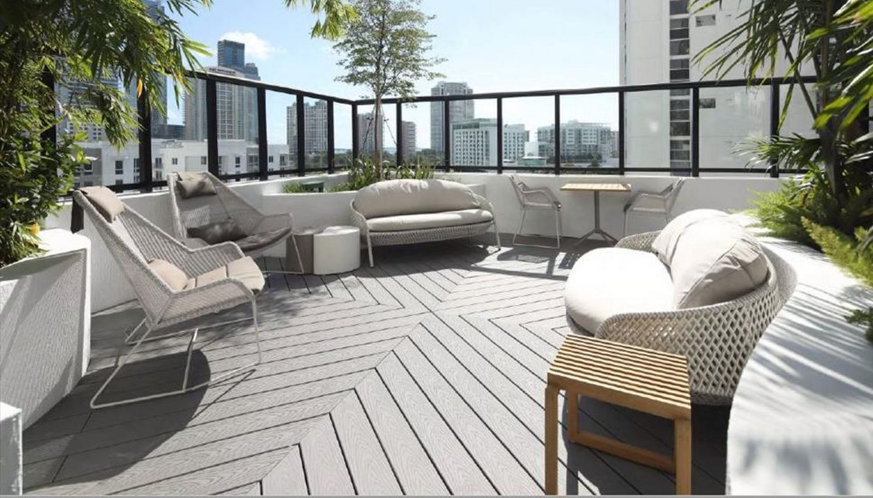 Trex Select Pebble Grey deck; Miami, FL; custom elevated steel substructure