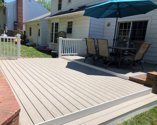 Transcend Classic White Railing and Transcend Rope Swing Decking