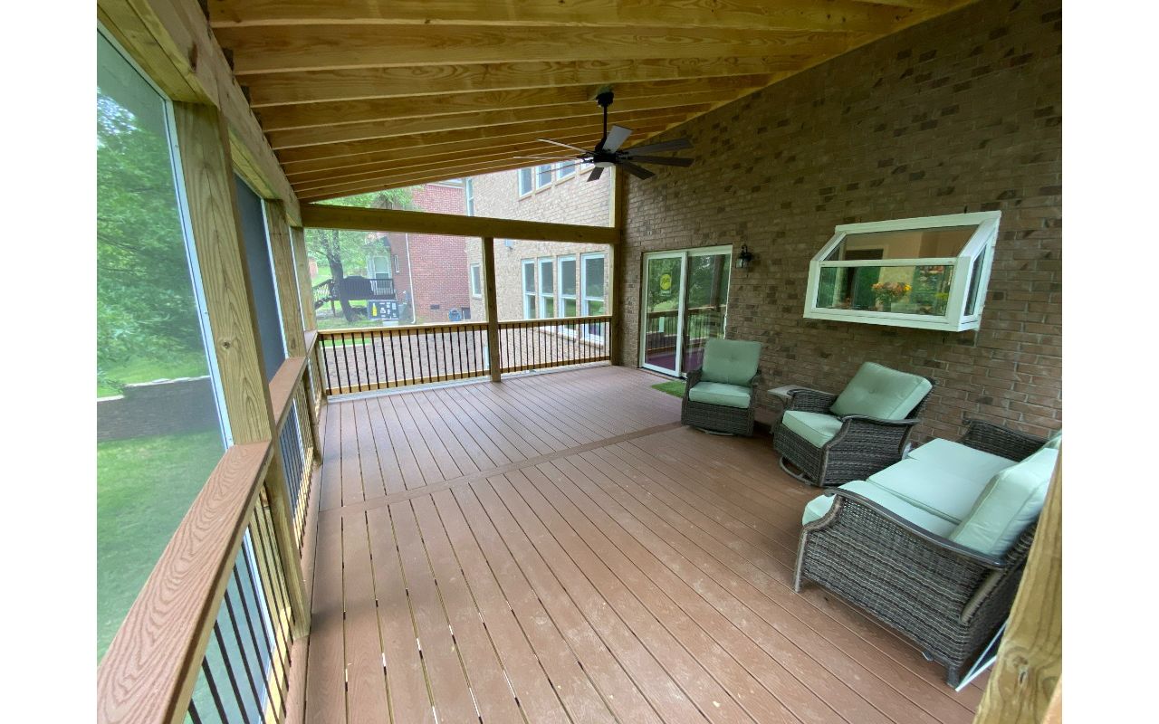 2nd Story Trex Select Saddle deck