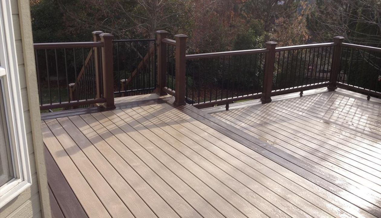 Trasend Rope Swing and Vintage Lantern accent