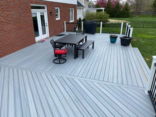 Trex Enhanced Foggy Wharf Deck with Parting Boards and Diagonal Decking