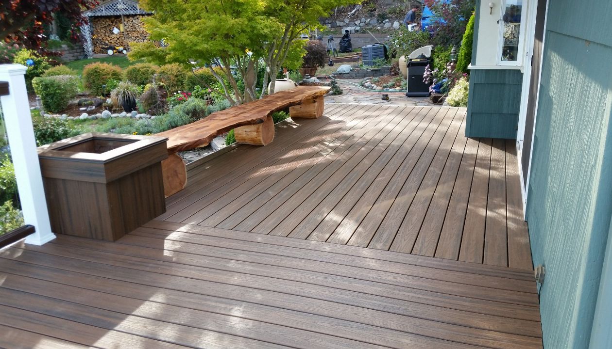 Spiced Rum. I did the bench and planter too.