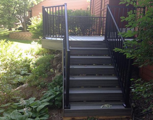 Trex Transcend Decking with Aluminum Handrail