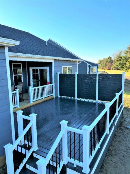 Clam Shell and fascia in the color of White