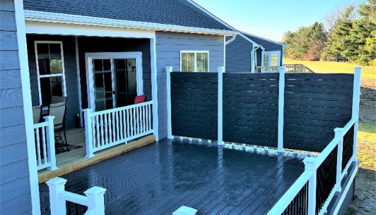 Clam Shell and fascia in the color of White