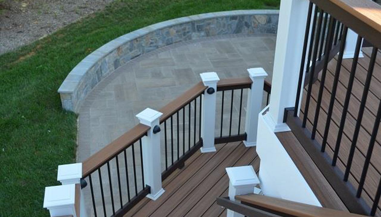 Trex Tiki Torch Decking