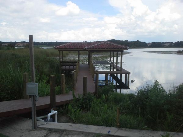 Trex Select Saddle Dock