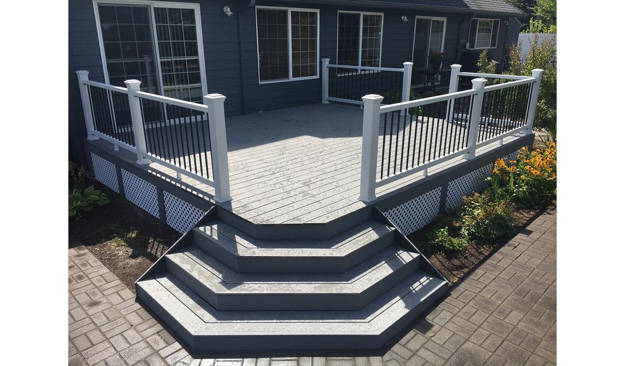 Trex Select Pebble Gray with Select Rail system