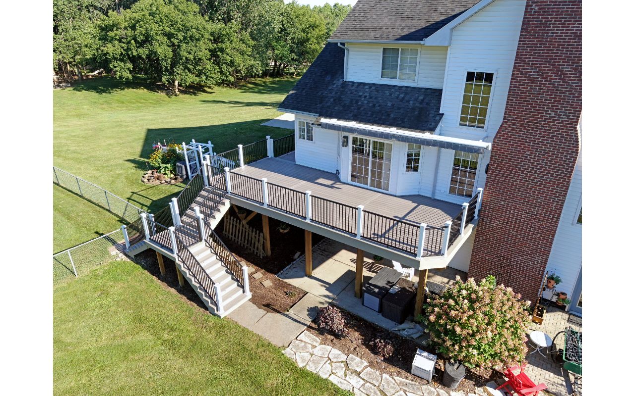 Beautiful Trex deck in Novi