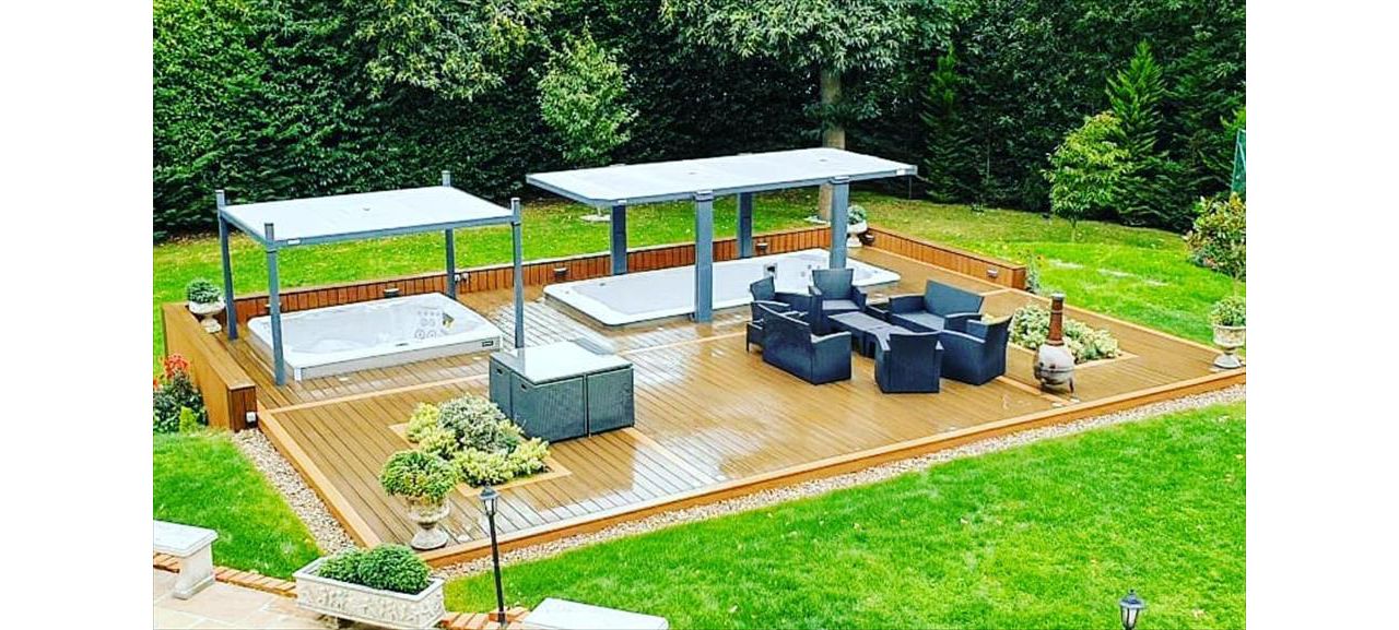 "Arbordeck's Award Winning Decking in 2020" for the category of "Best Trex Commercial Deck" in St George's hill , England UK