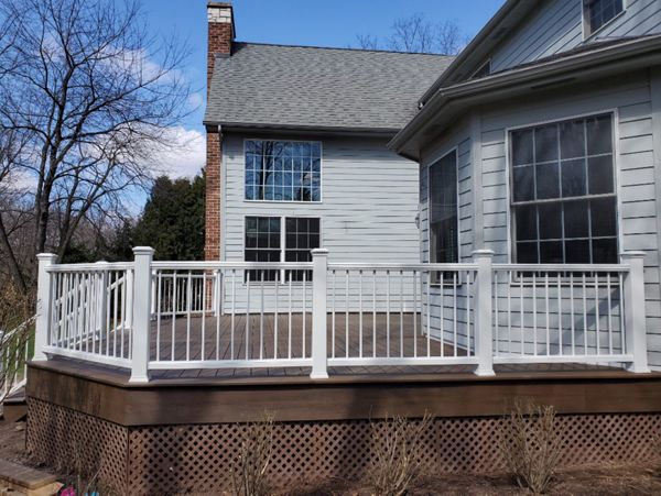Transcend Fascia and PVC lattice work finish the enclosure of this beautiful deck in Prairie Grove, IL