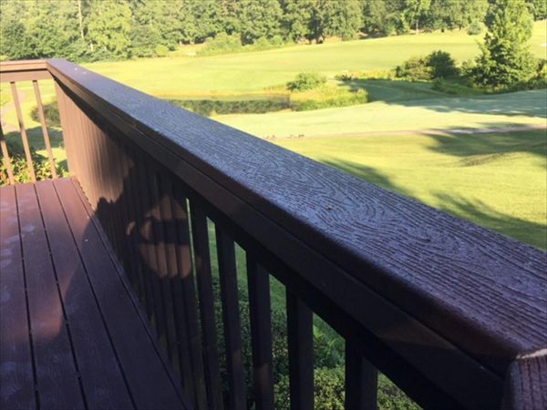 Trex Transcend Vintage Lantern deck board cap provides a great space to rest your hand or use as a guide with no splinters.