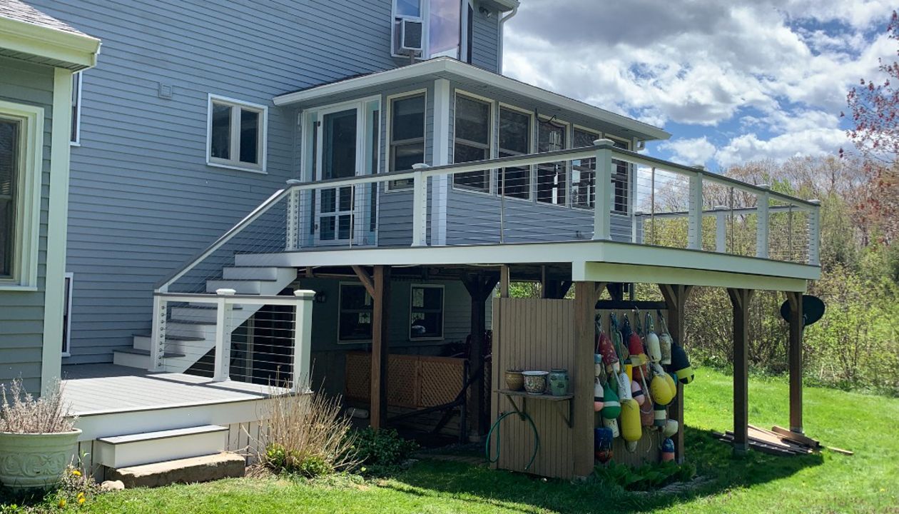 Pebble Grey decking transcend rail w/stainless cable