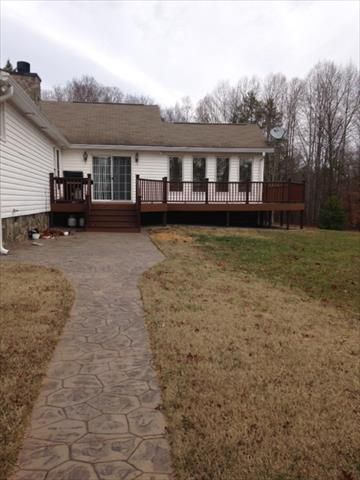 Trex Transcend Railing helps beautify this project