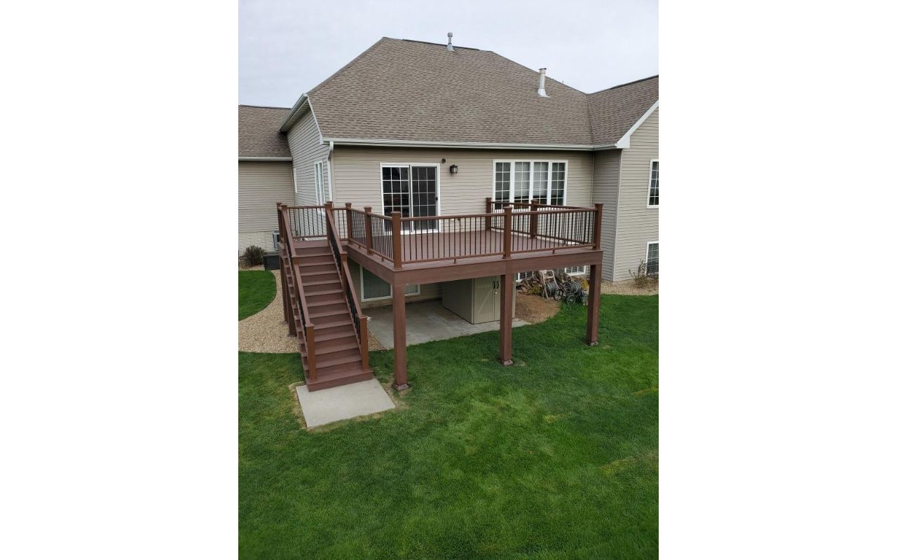 Trex Enhanced Naturals Sunset Cove Decking Cedar Rapids Iowa; Fire Pit Transcends Railing & 7 LED Cap Lights