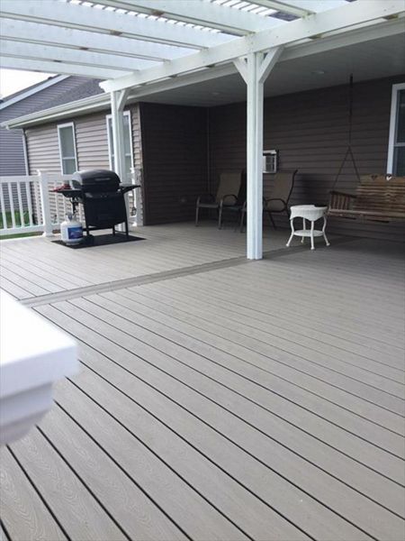 Gravel Path decking with a center ribbon