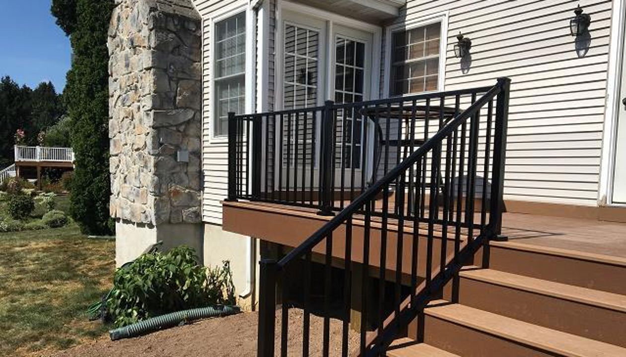 Trex Enhance Beach Dune With Saddle Stairs in Reading PA