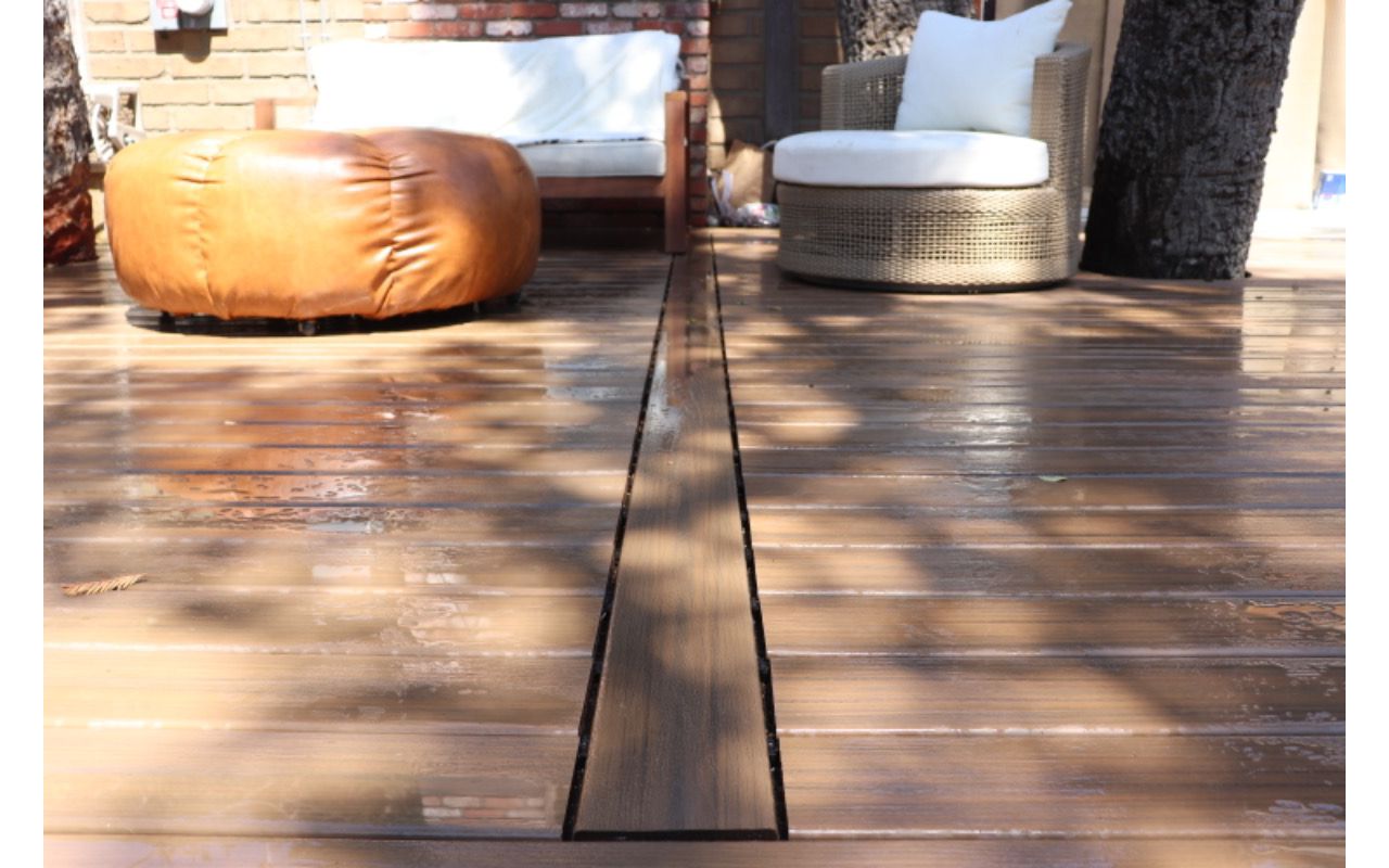 Divider board down the middle of front porch