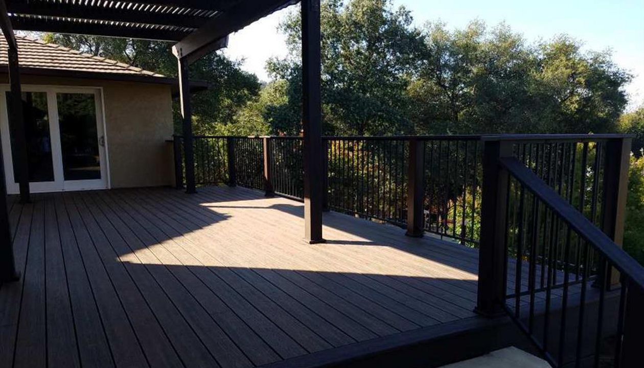 Trex Transcend Spiced Rum Deck - El Dorado Hills, CA - Folsom, CA - Placerville, CA