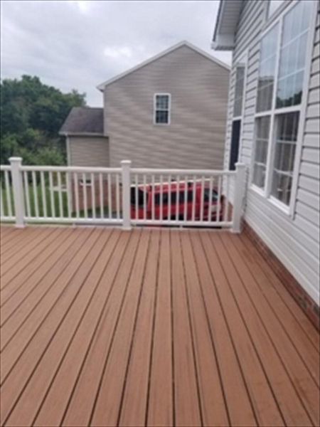Dave's Decks and Remodeling Gallery Photo 10