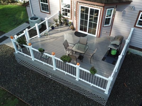 Trex Rocky Harbor deck with Trex Select Railing