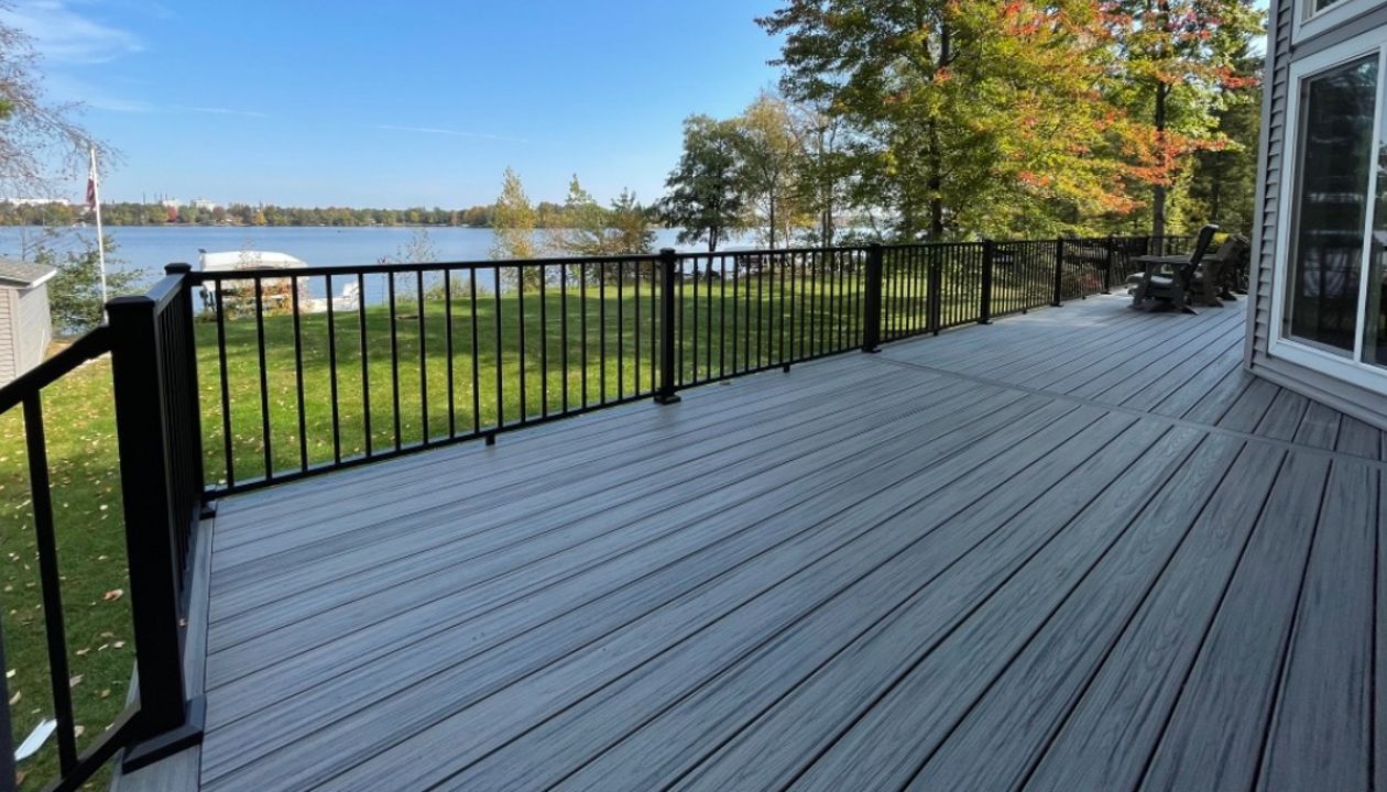 Trex Transcend Island Mist decking and Black Signature railings are the perfect combo!