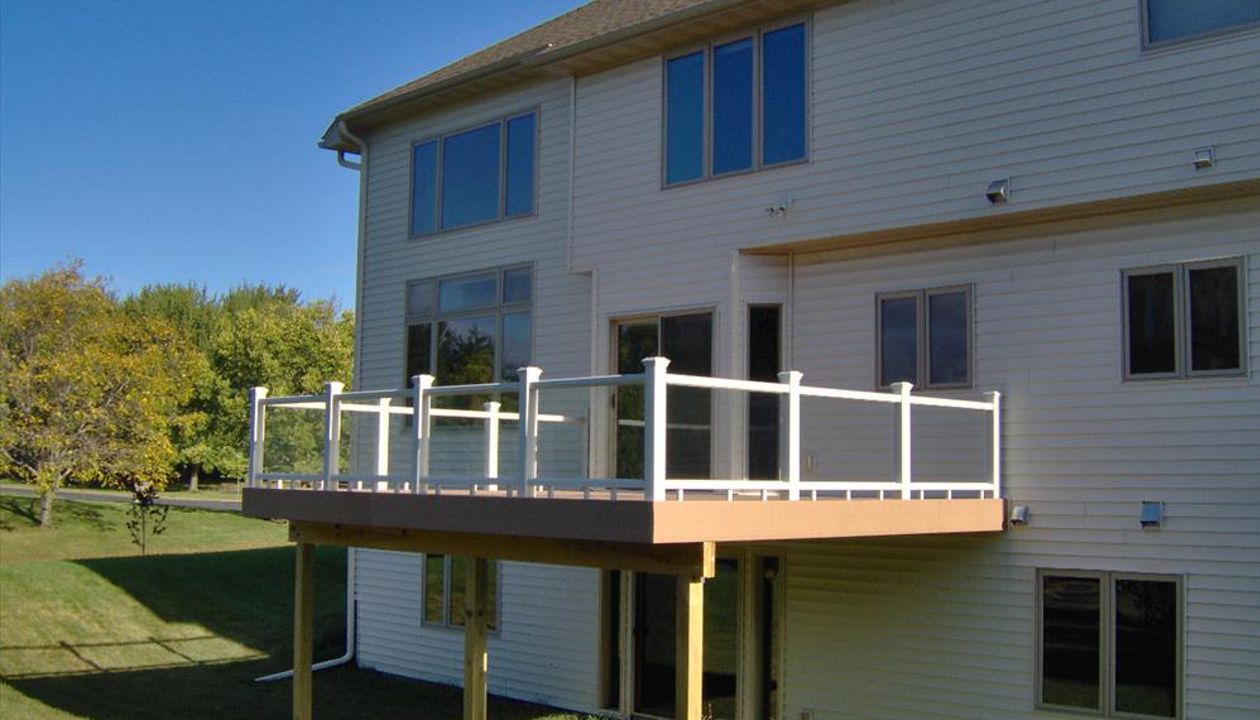 Maple Grove, MN deck with Trex Transcend Composite Railing