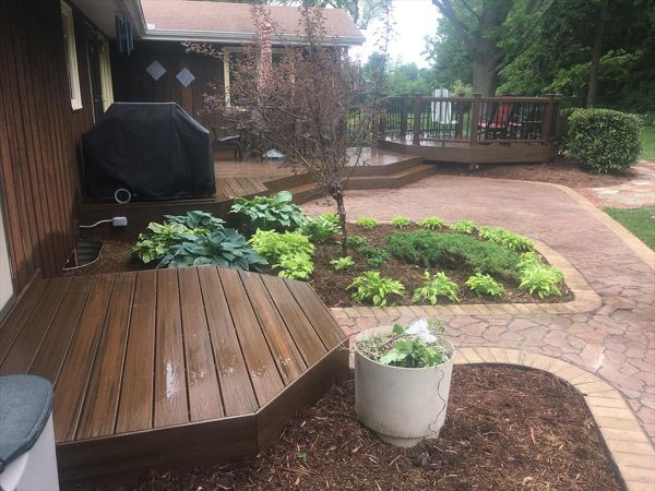 TREX TRANSCEND DECKING (SPICED RUM)