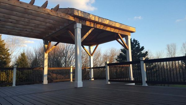 Rectangular open Gazebo and cedar pergola over TREX SPICED RUM DECK