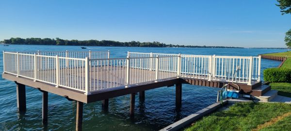 Trex Transcend Earth Tones Gravel Path with Trex White Signature railing. Marine City,Mi