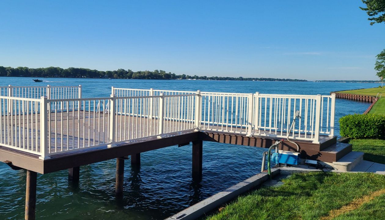 Trex Transcend Earth Tones Gravel Path with Trex White Signature railing. Marine City,Mi