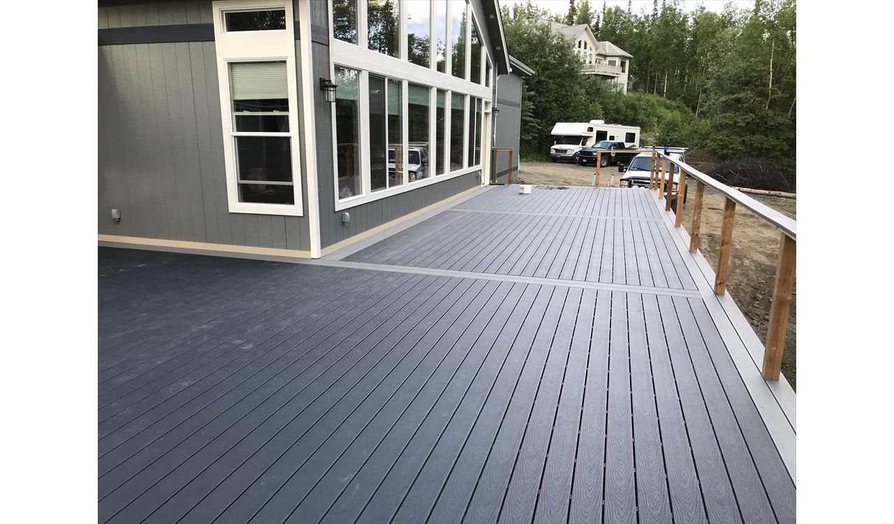 Go big or go home!  This deck is ready for a party.