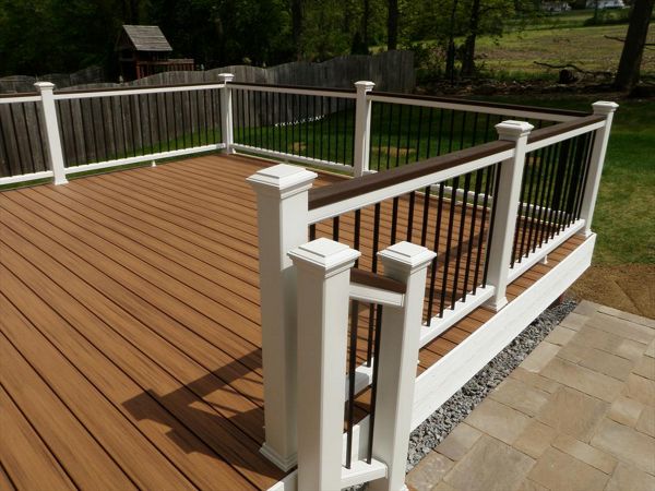 Trex Transcend Havana Gold Decking, White Transcend Railing