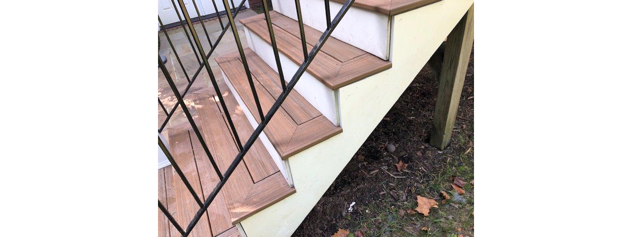 We decided to showcase a picture frame on the stairs as an added aesthetic