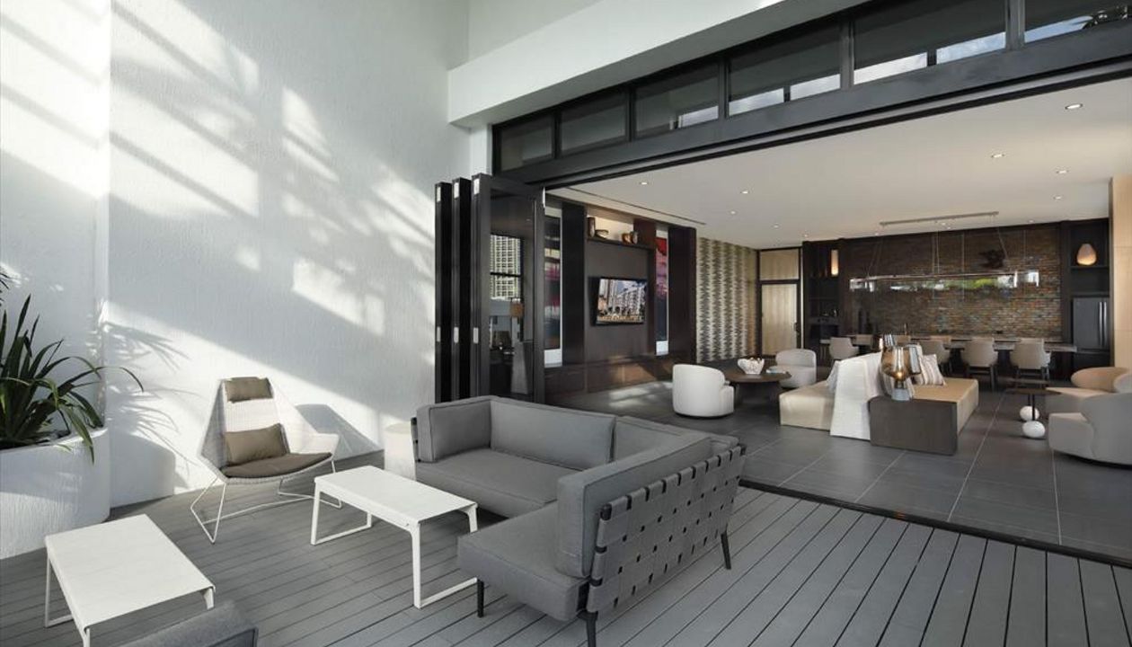 Trex Select Pebble Grey deck; Miami, FL; custom elevated steel substructure