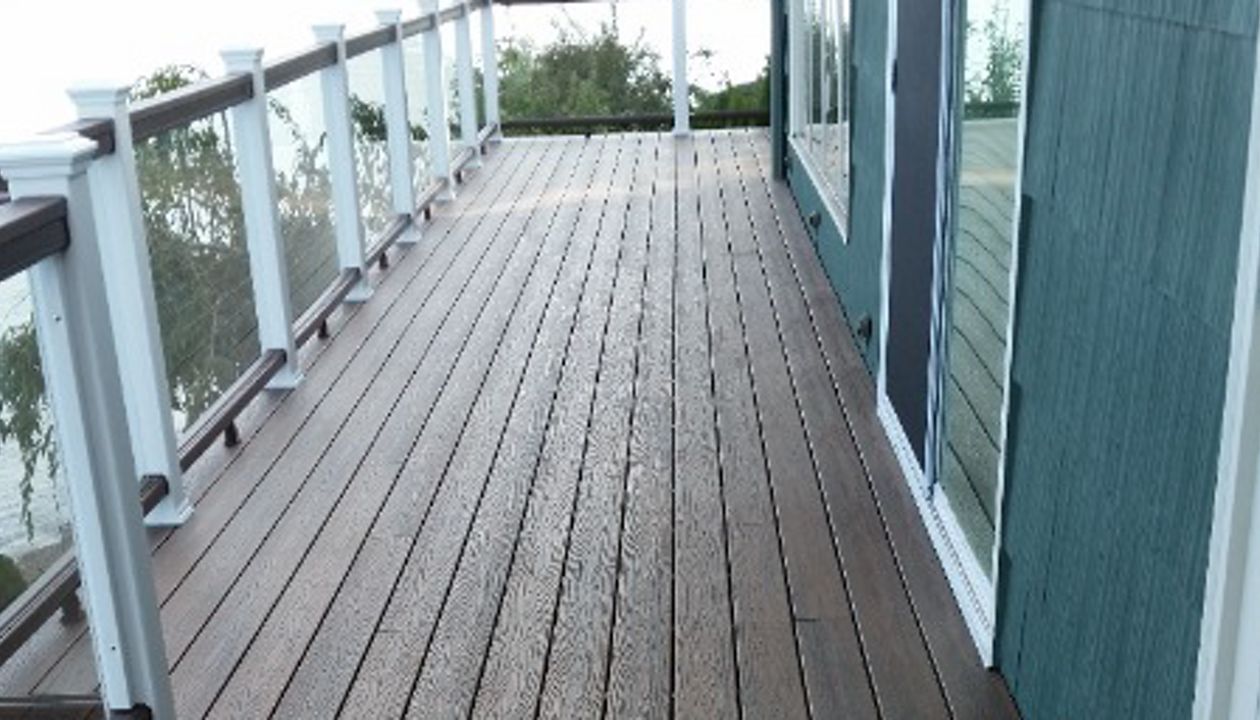 Spiced Rum and Vintage Lantern rails