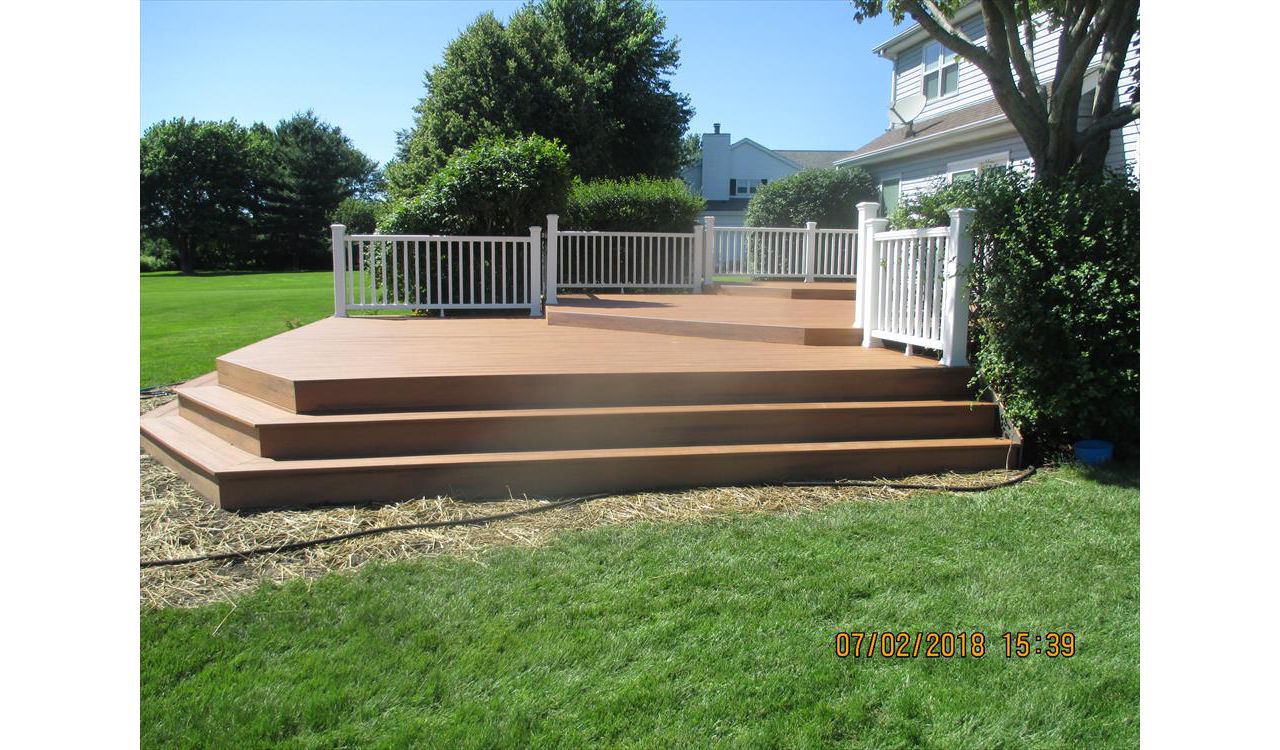 Trex Deck with wrapping stairs
