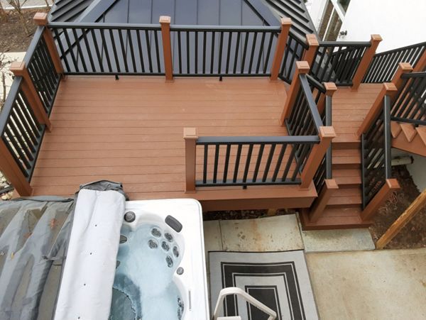 Trex Select Saddle and Transcend Railing