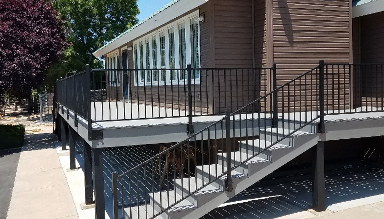 Wrap-around Trex deck with stairs in Reno, Nev.