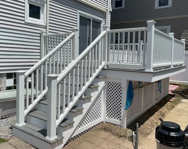 Transcend Tropical Island Mist w/ Classic White Trex Railings