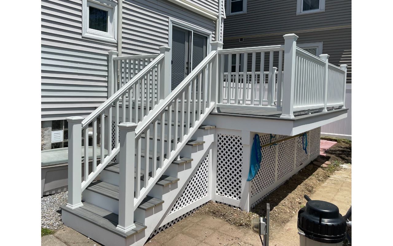 Transcend Tropical Island Mist w/ Classic White Trex Railings