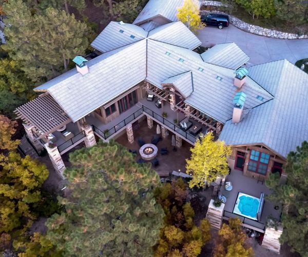 Beautiful Trex Transcend Rope Swing Deck in Castle Pines Colorado