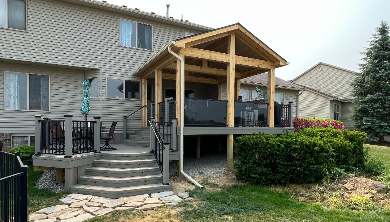 Deck and Pavilion Roof in South Lyon, Michigan