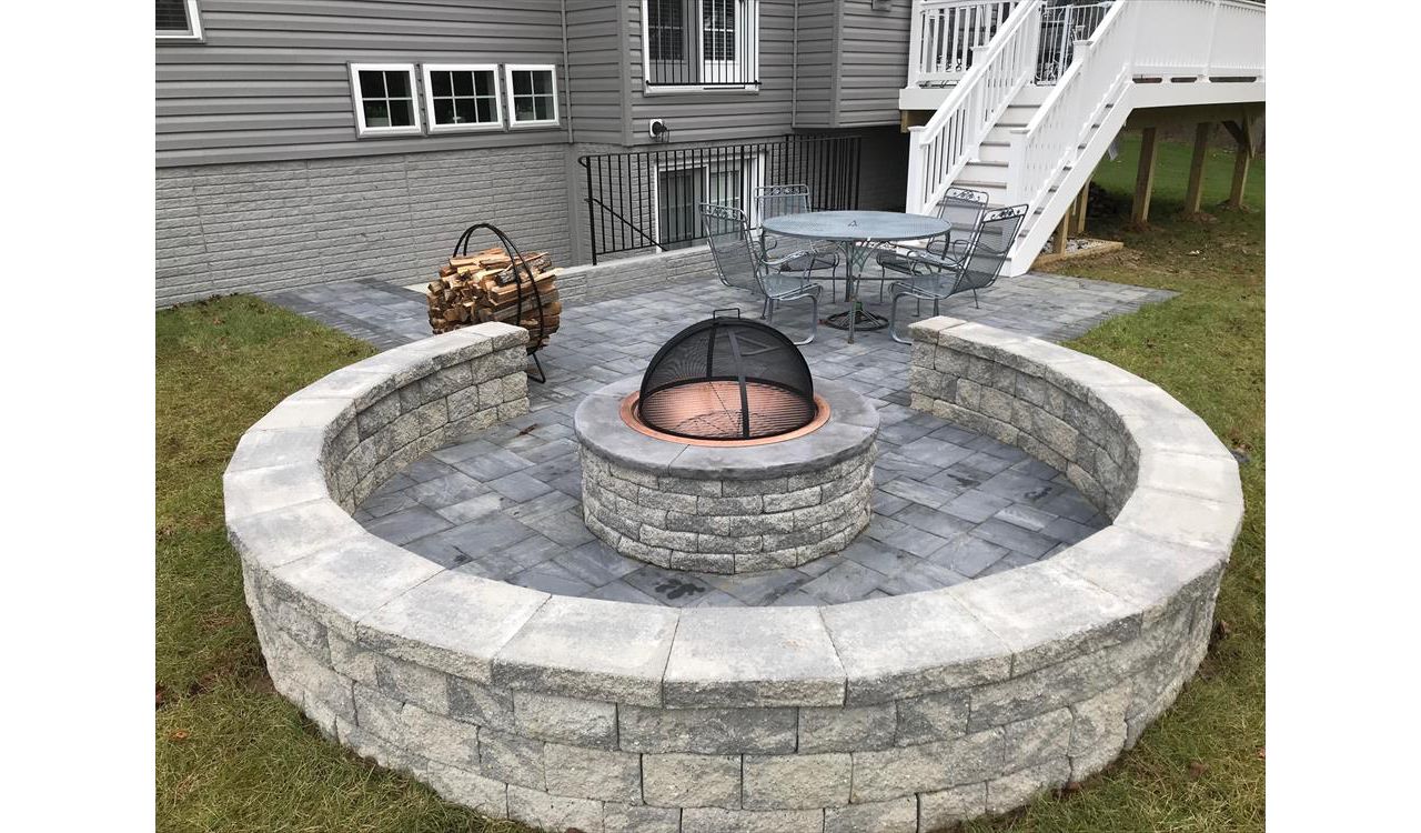 A paver patio is a great complement to any Trex deck. Deck and patio combination projects are one of our specialties.
