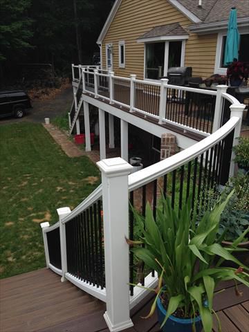 Curved Transcend composite railing