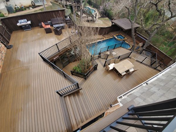 Toasted Sand w/ Spiced Rum double picture frame boarder. Signature rails.