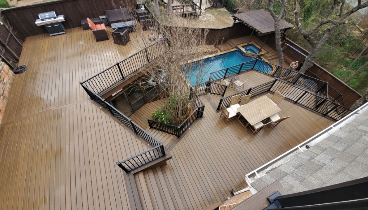 Toasted Sand w/ Spiced Rum double picture frame boarder. Signature rails.