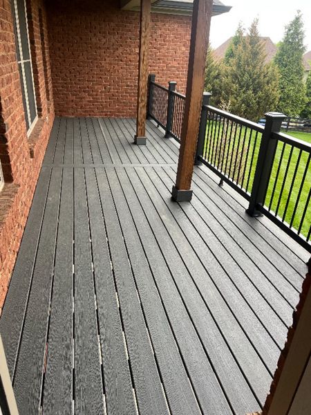 10x26 Clam Shell Deck with Black Rail
