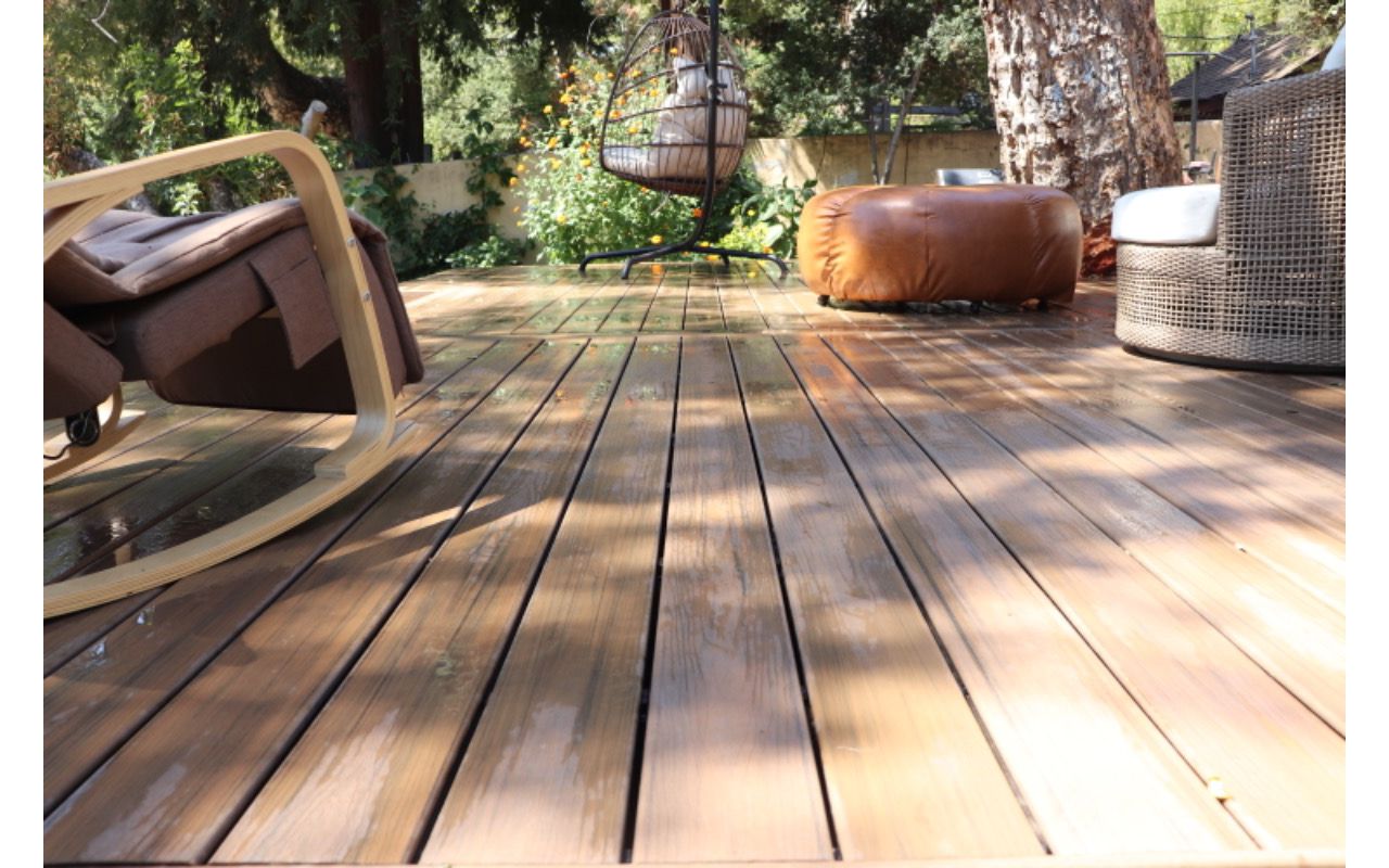 New 650 sqft deck with outdoor furniture for the family to relax