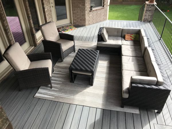 Island Mist Trex with Covered Patio 2